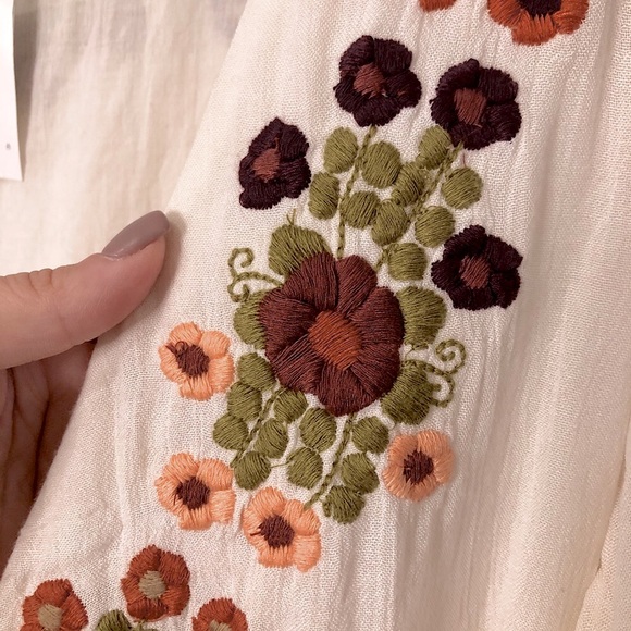 NWT Tularosa Romper Embroidered - Picture 3 of 9